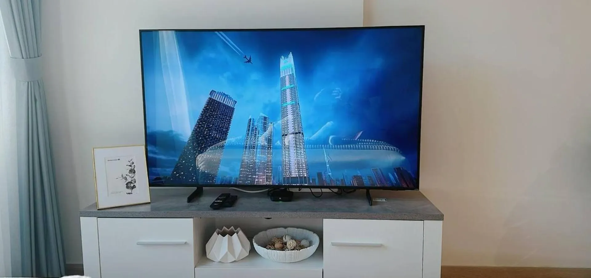 Elegant Studio Apartment In Meydan One Dubai