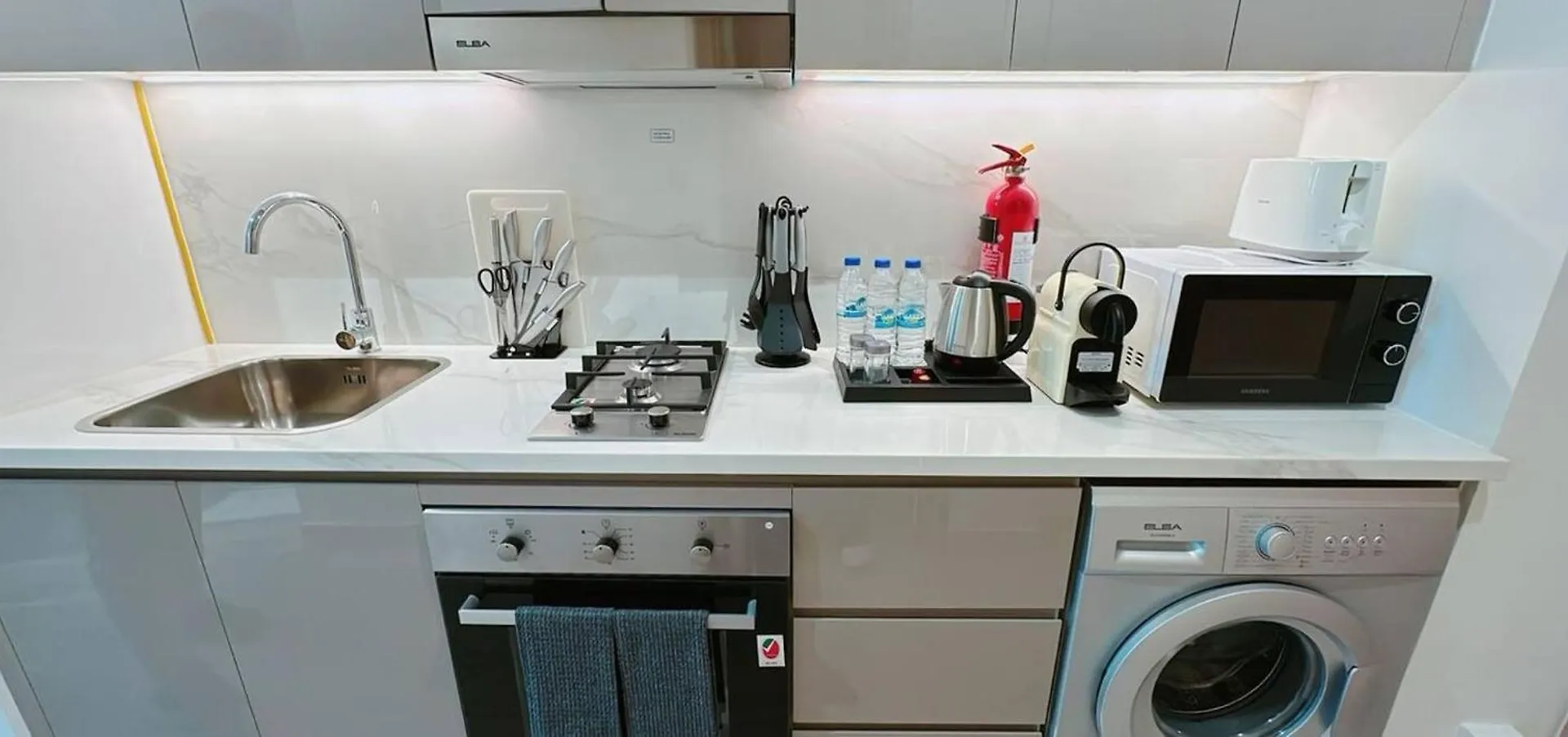 Elegant Studio Apartment In Meydan One Dubai 0*,